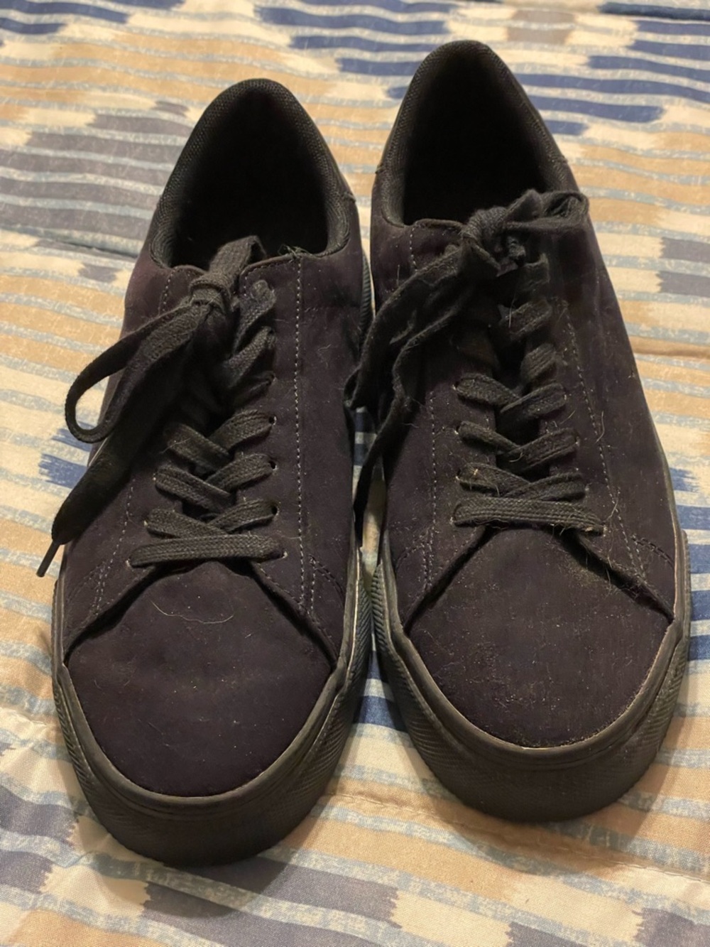 Casual Low-Top Sneakers in Dark Navy Sz 40